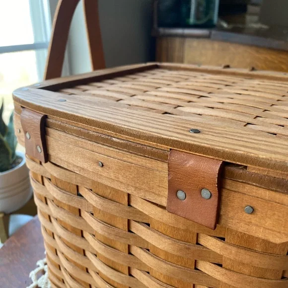 Longaberger 1990 Handcrafted Large Brown Woven Basket EUC